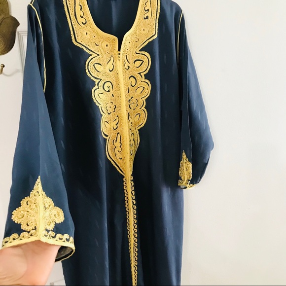 GOLD Ottoman Vintage embroidered kaftan dress - Picture 3 of 11